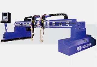 BYZ系列重型龍門數(shù)控火焰等離子切割機
